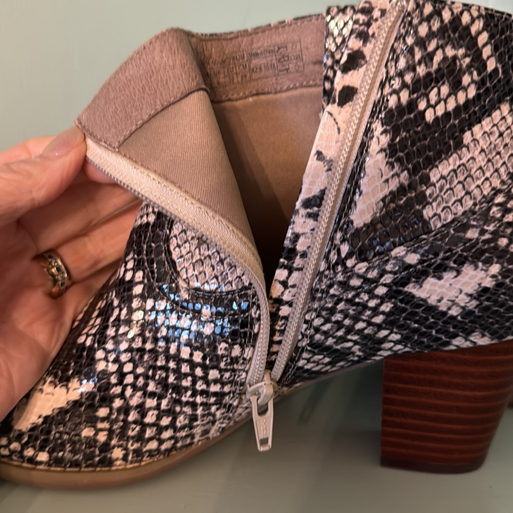 Vionic Ankle Booties - image 3